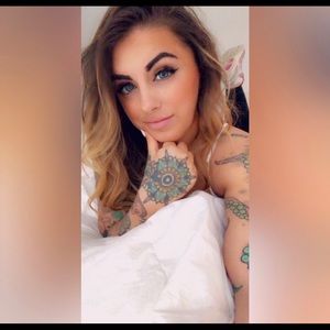 Meet your Posher, Ashley